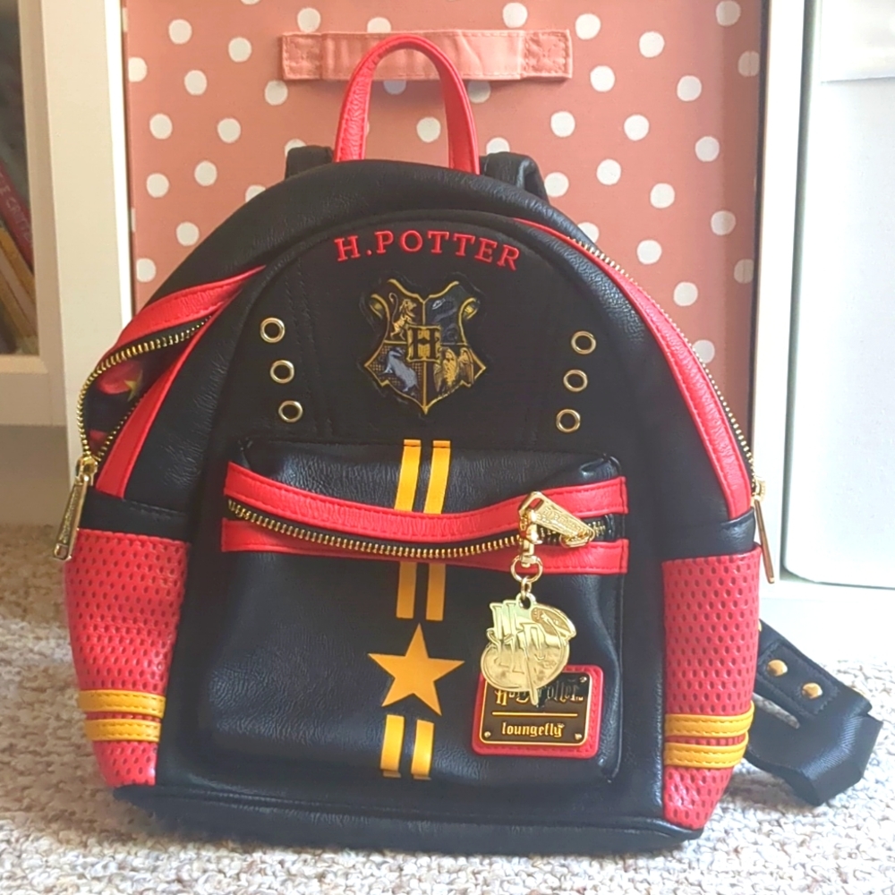 Harry potter- Loungefly almost brand new!